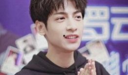 娱乐圈男艺人爆料,揭秘明星背后的真实生活