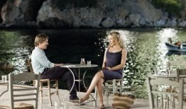 爱伴侣 在线观看,在线观看，情感纠葛的浪漫之旅