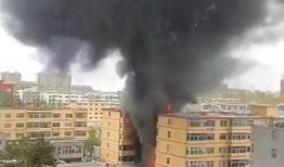 保定七一东路爆料新闻,多车连环相撞！