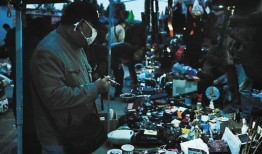 郑州都市爆料鬼市视频,鬼市神秘面纱揭开，探秘夜市文化奇观