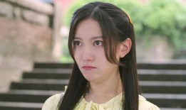 网红吃瓜事件俩个女的,两位女性引发的网络热议