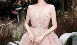 白鹿服装爆料最新,潮流新品抢先看，引领时尚新潮流