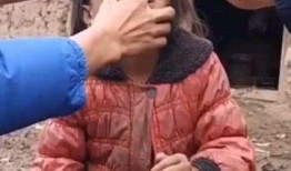 爆料某网红打小孩视频大全,网络暴力引发社会关注