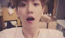 伯贤直播爆料最新消息,最新消息揭秘娱乐圈幕后真相