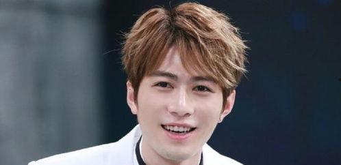 娱乐吃瓜中的男明星